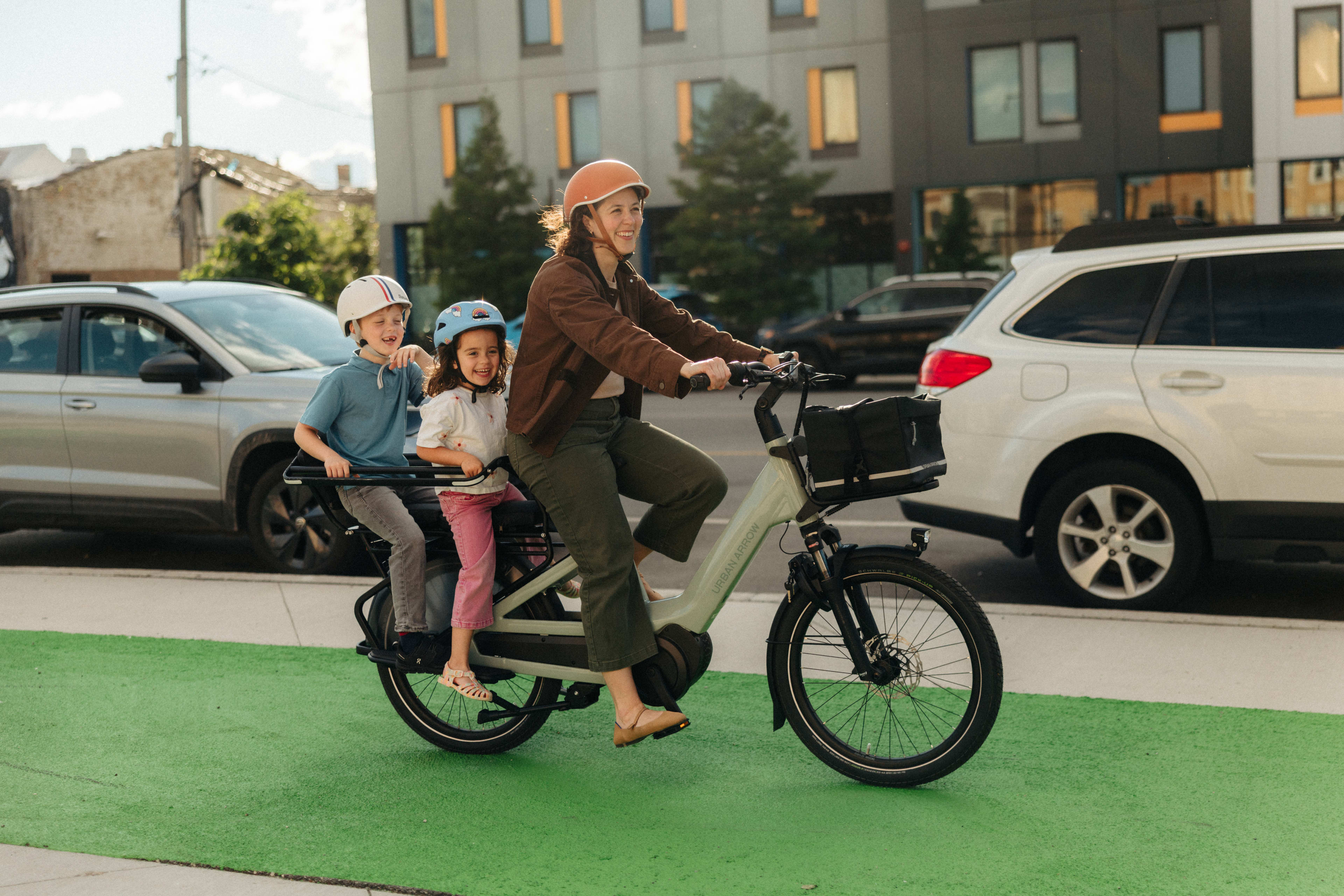 Meet the Urban Arrow Breeze